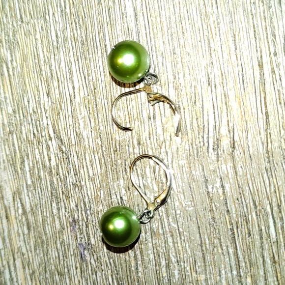 Green South sea Pearl earrings Reduced Price - Picture 3 of 4